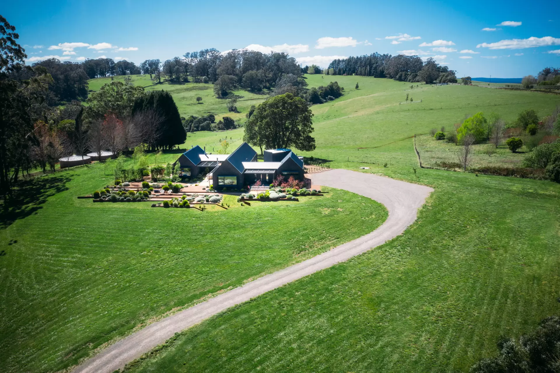 Wildes Meadow Sold by Drew Lindsay Sotheby's International Realty - image 3