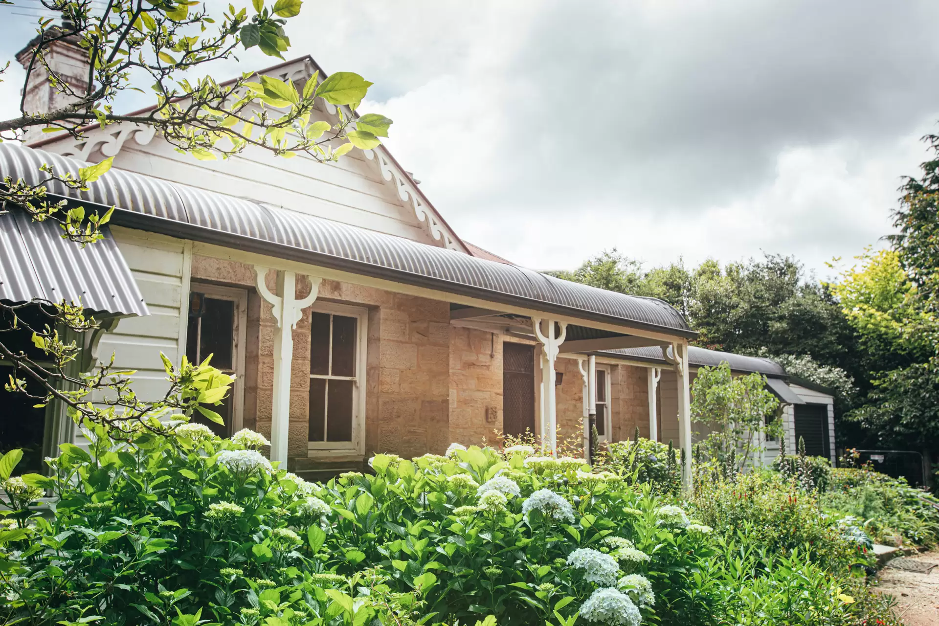 8-10 Lemmons Road, Robertson Sold by Drew Lindsay Sotheby's International Realty - image 2