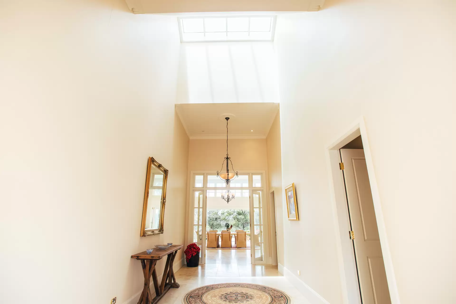 Manchester Square Sold by Drew Lindsay Sotheby's International Realty - image 10