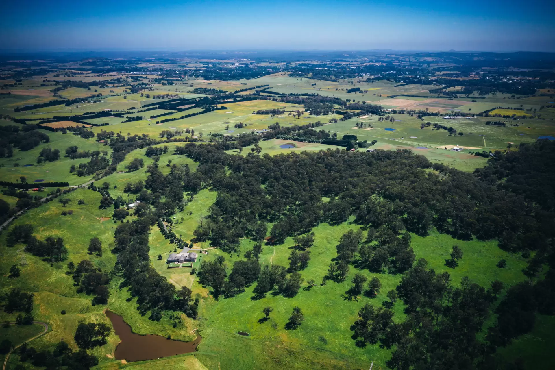 Manchester Square Sold by Drew Lindsay Sotheby's International Realty - image 5