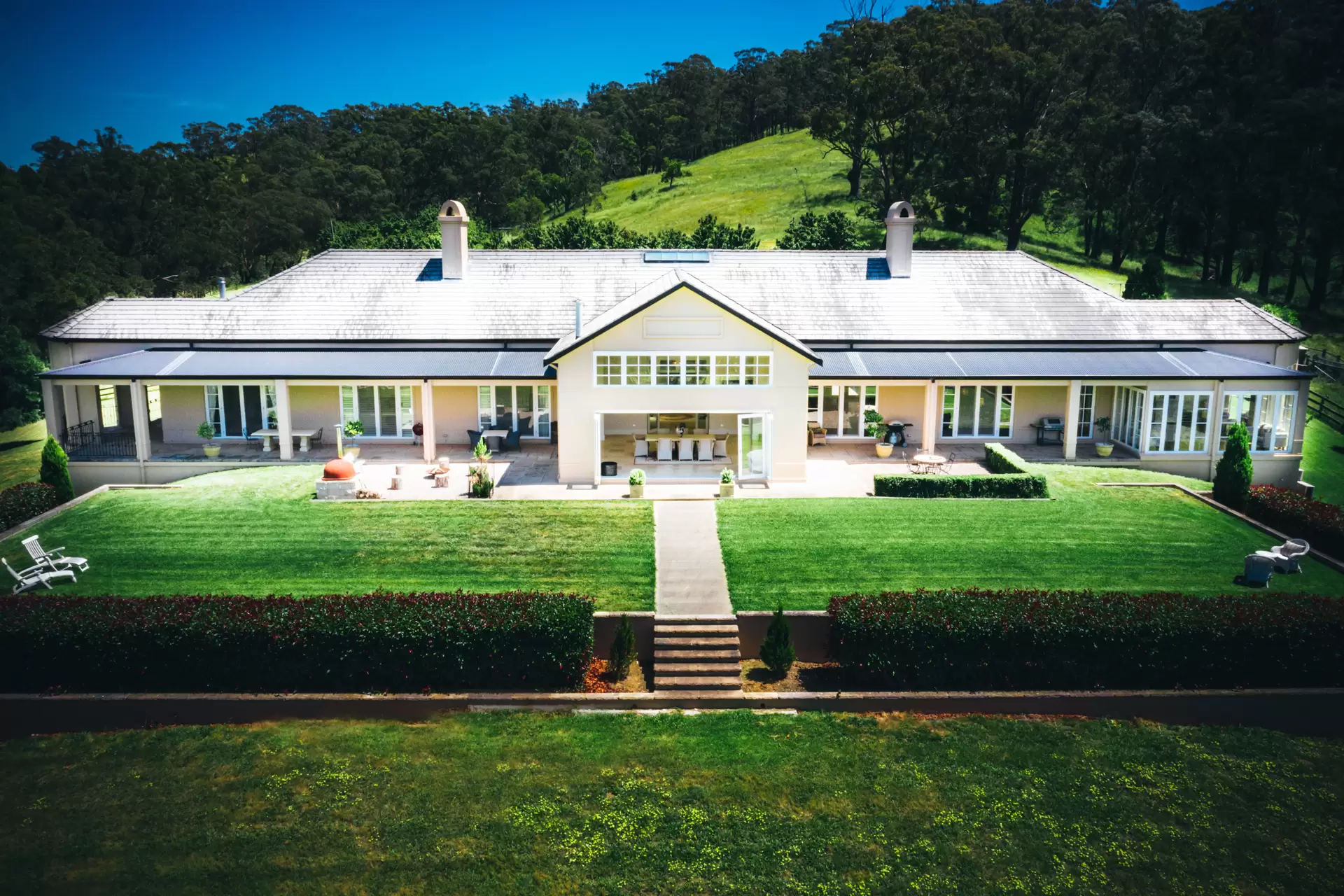 Manchester Square Sold by Drew Lindsay Sotheby's International Realty - image 4