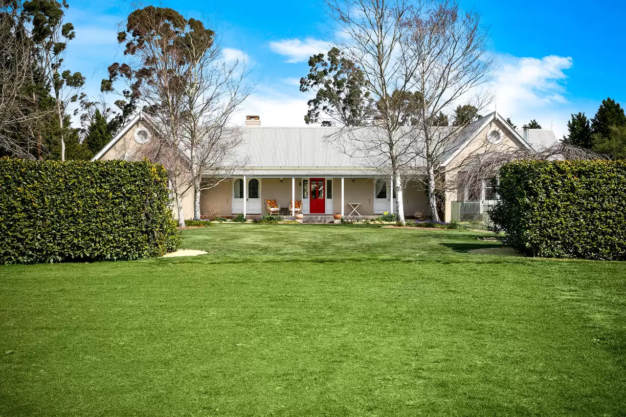 Glenquarry Sold by Drew Lindsay Sotheby's International Realty - image 5
