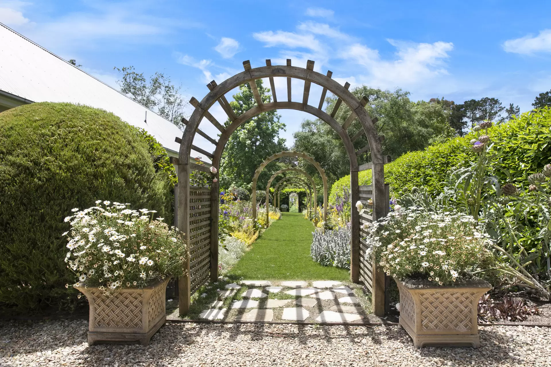Glenquarry Sold by Drew Lindsay Sotheby's International Realty - image 15