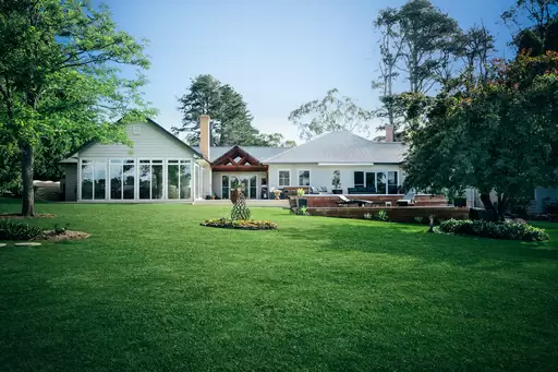 Sutton Forest Sold by Drew Lindsay Sotheby's International Realty