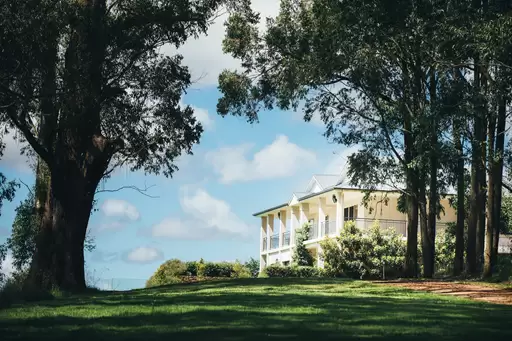 Kangaloon Sold by Drew Lindsay Sotheby's International Realty