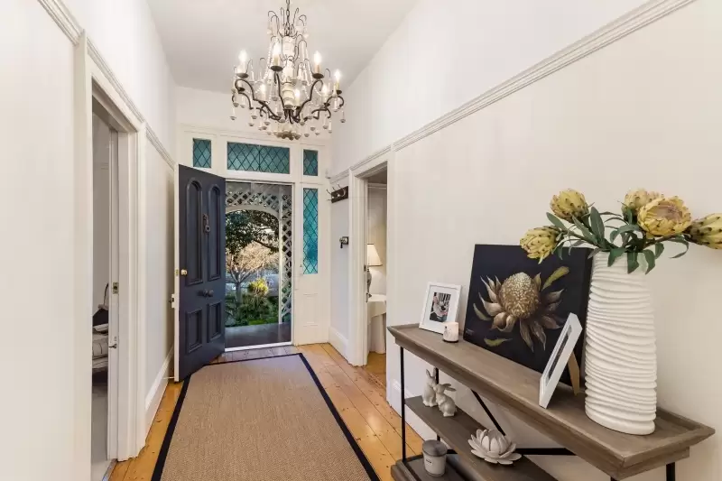 Bowral Sold by Drew Lindsay Sotheby's International Realty - image 5