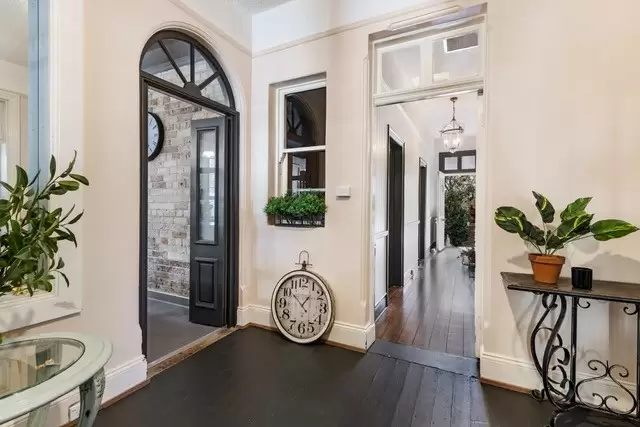 Robertson Sold by Drew Lindsay Sotheby's International Realty - image 2