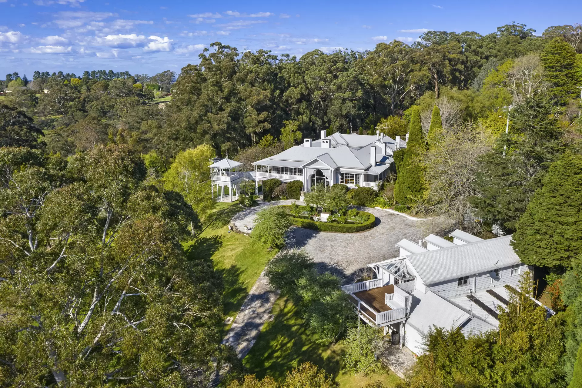 Mittagong Sold by Drew Lindsay Sotheby's International Realty - image 24