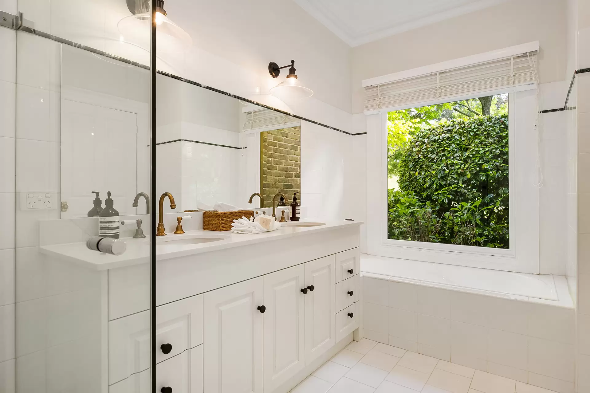 Kangaloon Sold by Drew Lindsay Sotheby's International Realty - image 9
