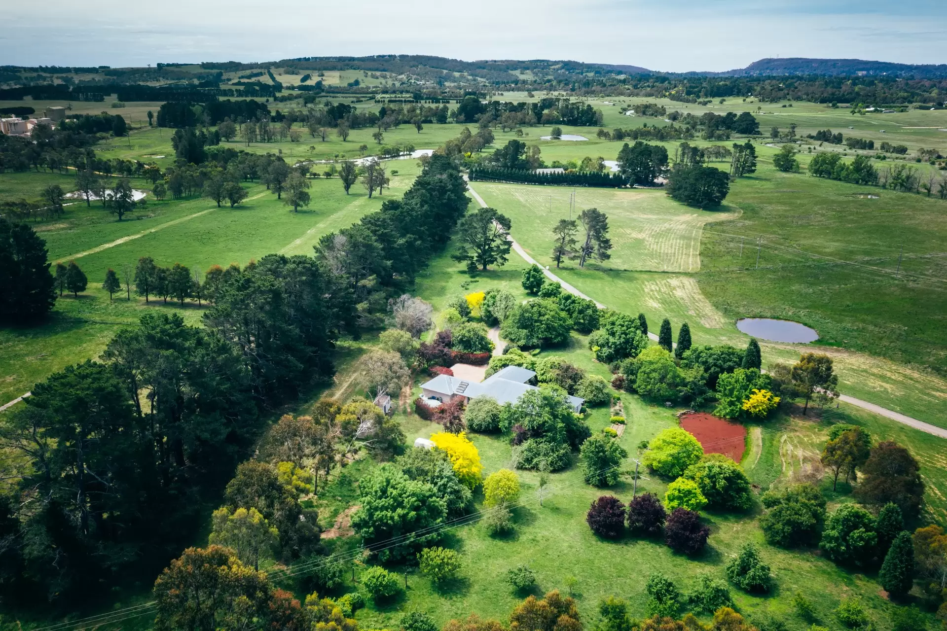 Moss Vale Sold by Drew Lindsay Sotheby's International Realty - image 1