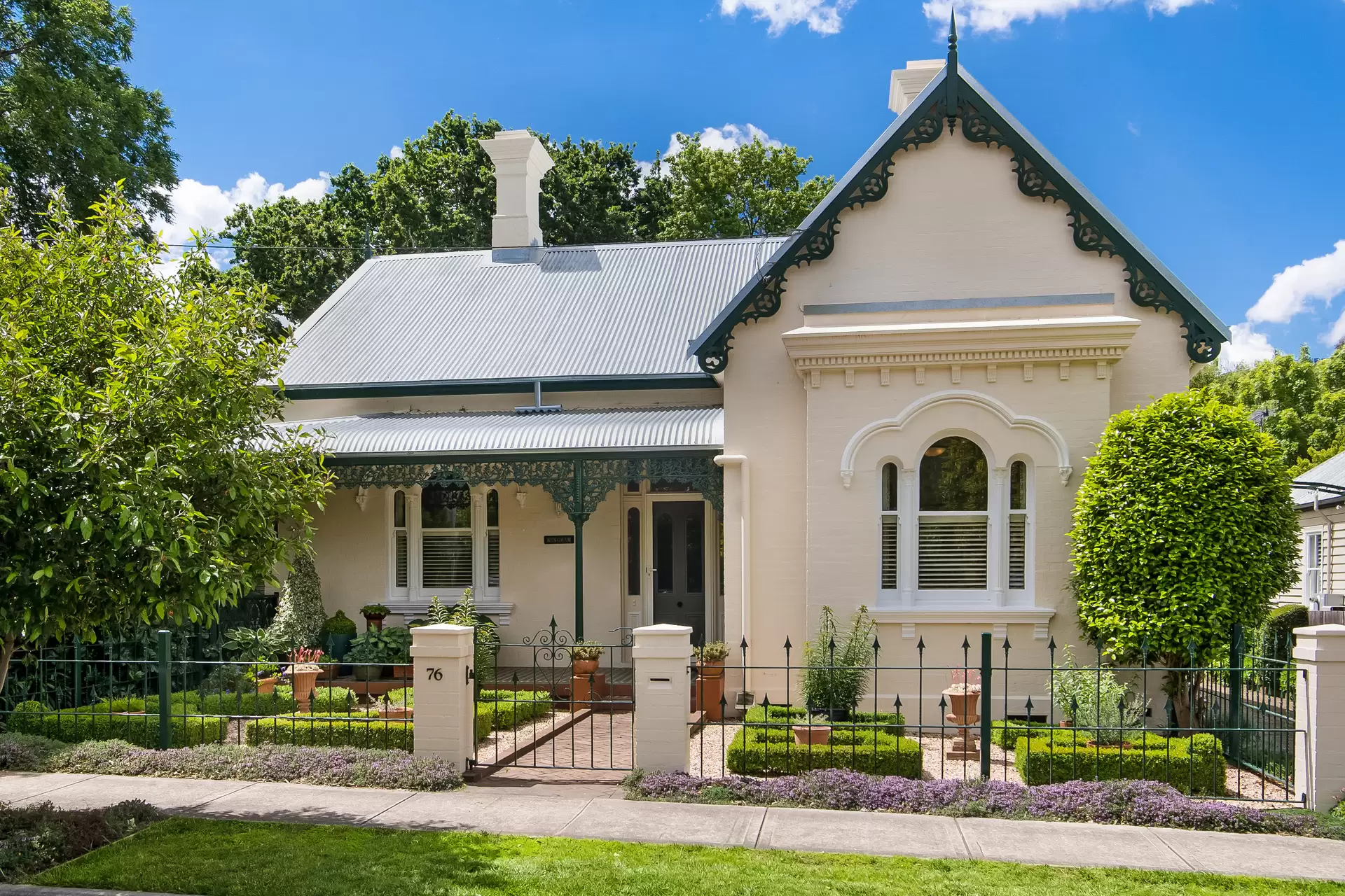 76 Merrigang Street, Bowral Sold by Drew Lindsay Sotheby's International Realty - image 1