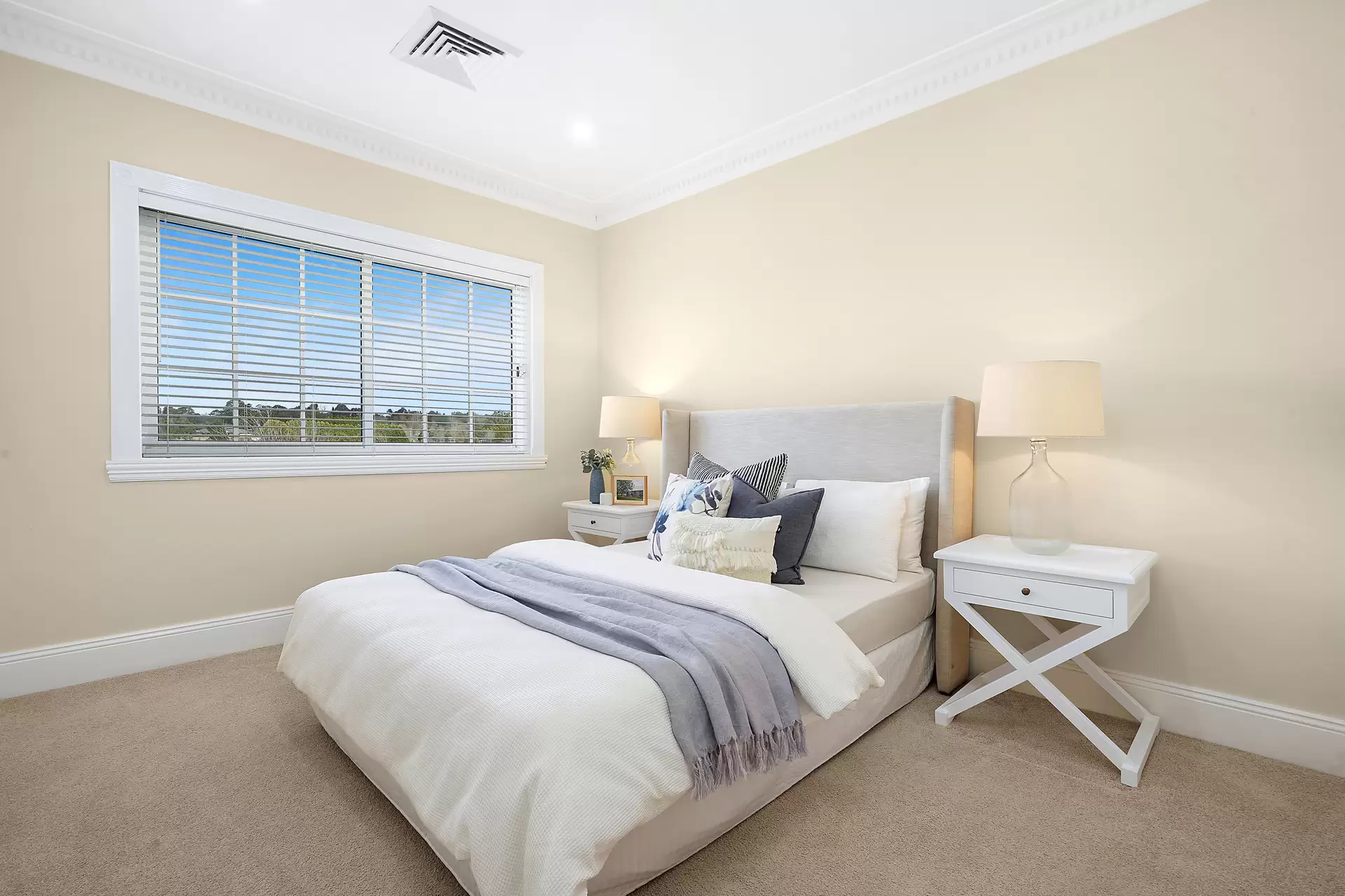 7 Windsor Crescent, Moss Vale Sold by Drew Lindsay Sotheby's International Realty - image 10