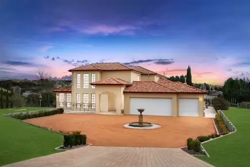 7 Windsor Crescent, Moss Vale Sold by Drew Lindsay Sotheby's International Realty