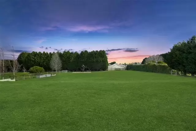 7 Windsor Crescent, Moss Vale Sold by Drew Lindsay Sotheby's International Realty - image 12