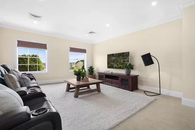 7 Windsor Crescent, Moss Vale Sold by Drew Lindsay Sotheby's International Realty - image 6