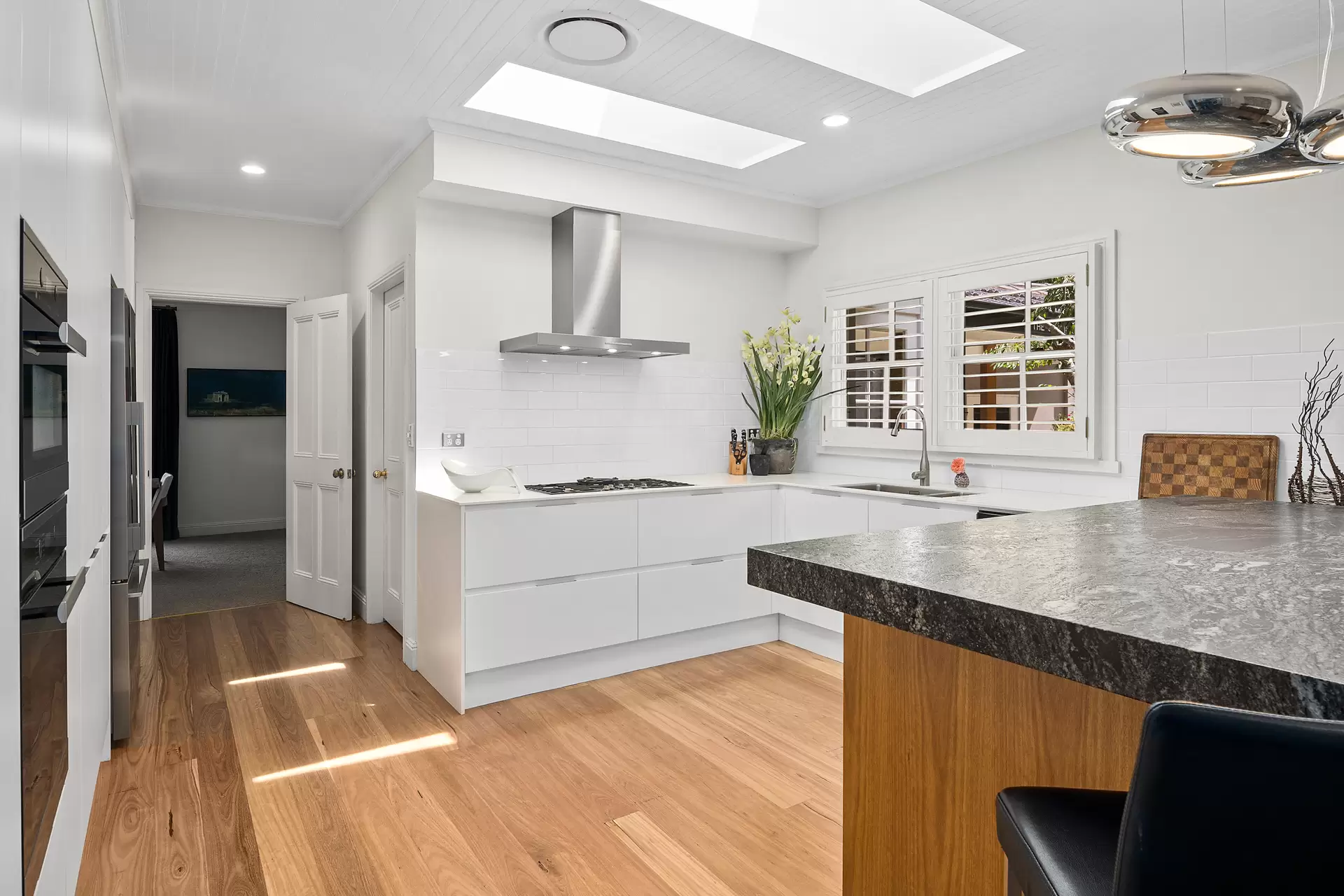 10 St Clair Street, Bowral Sold by Drew Lindsay Sotheby's International Realty - image 4