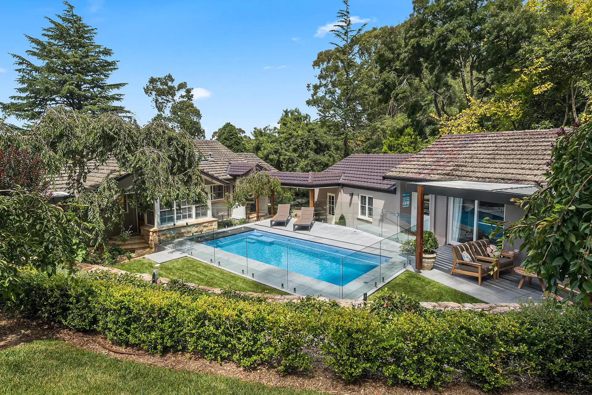 10 St Clair Street, Bowral Sold by Drew Lindsay Sotheby's International Realty - image 2