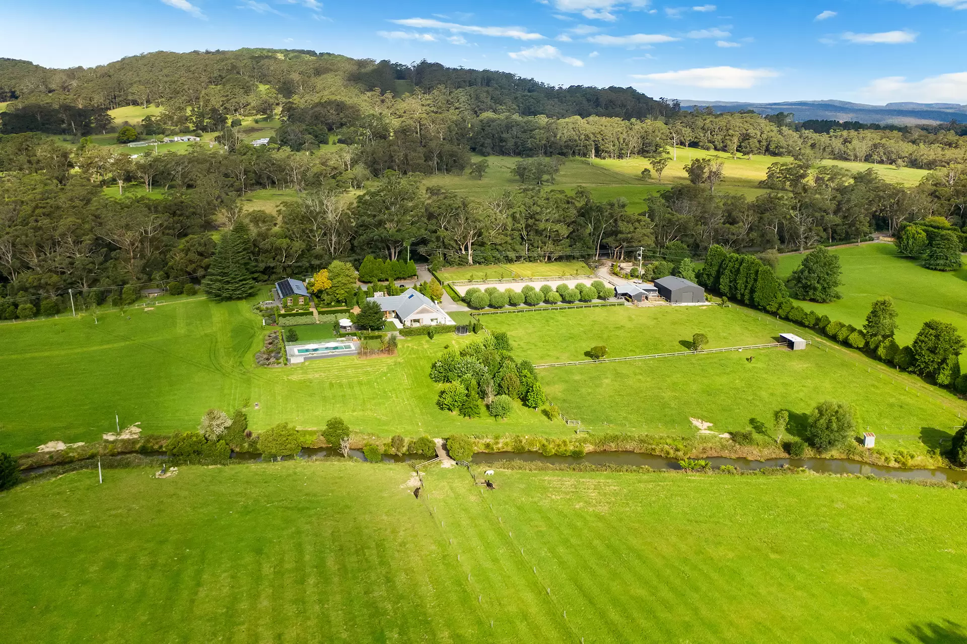 Robertson Sold by Drew Lindsay Sotheby's International Realty - image 26