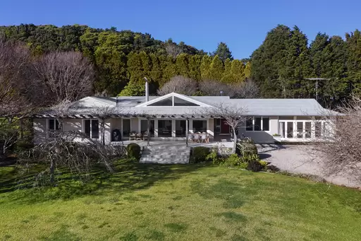 Robertson Sold by Drew Lindsay Sotheby's International Realty
