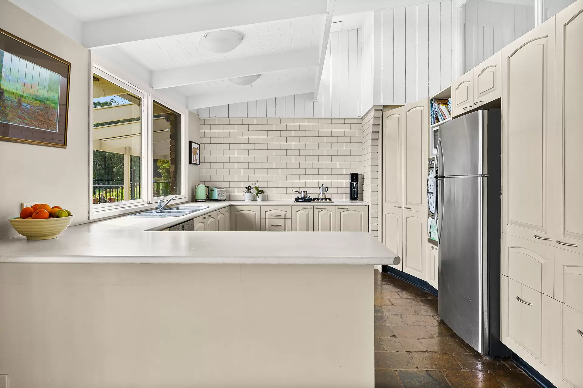 77 Kia-Ora Lane, Kangaloon Sold by Drew Lindsay Sotheby's International Realty - image 4