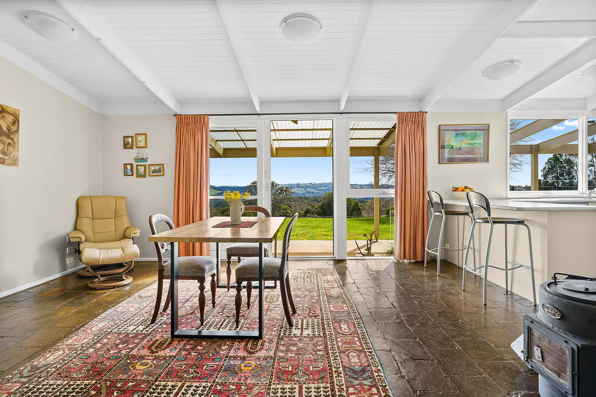 77 Kia-Ora Lane, Kangaloon Sold by Drew Lindsay Sotheby's International Realty - image 5