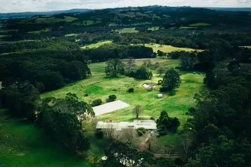 77 Kia-Ora Lane, Kangaloon Sold by Drew Lindsay Sotheby's International Realty