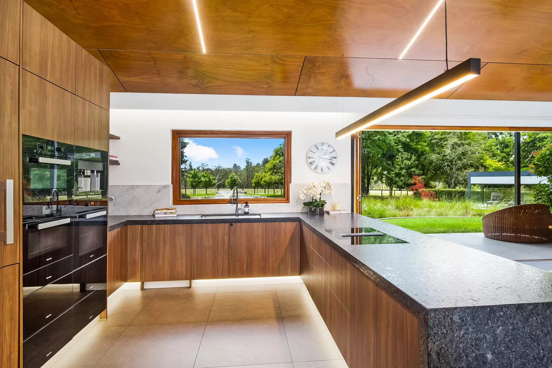 475 Old South Road, Mittagong Sold by Drew Lindsay Sotheby's International Realty - image 6