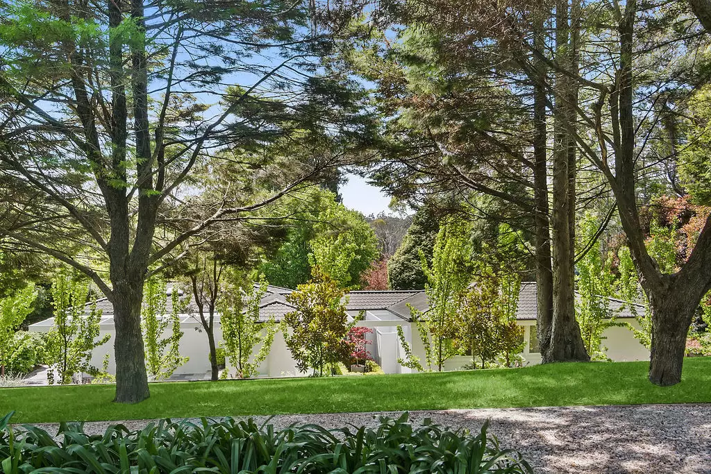 42 Garland Road, Bundanoon Sold by Drew Lindsay Sotheby's International Realty - image 32