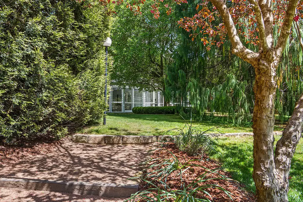 42 Garland Road, Bundanoon Sold by Drew Lindsay Sotheby's International Realty - image 31