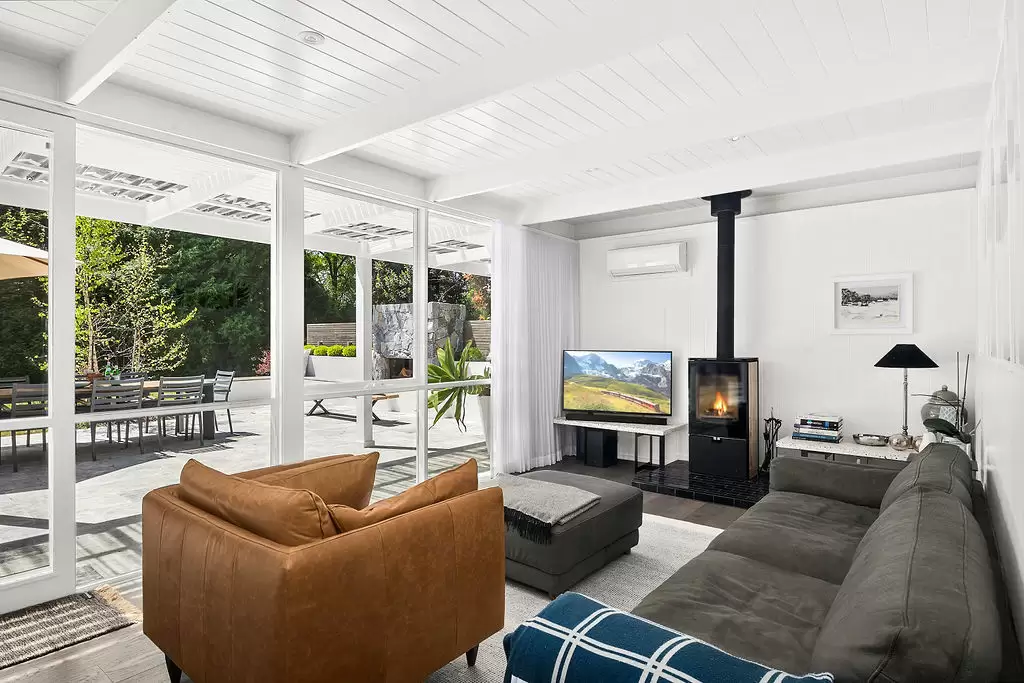42 Garland Road, Bundanoon Sold by Drew Lindsay Sotheby's International Realty - image 8