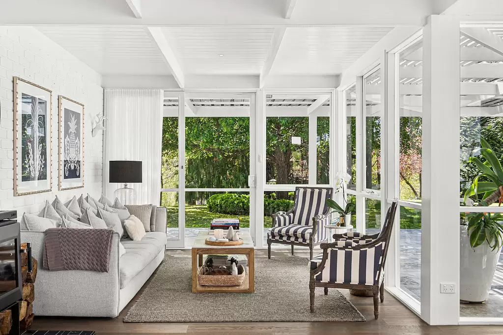 42 Garland Road, Bundanoon Sold by Drew Lindsay Sotheby's International Realty - image 3