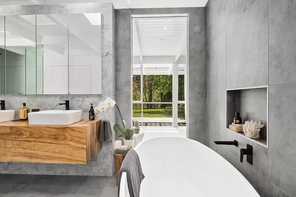 42 Garland Road, Bundanoon Sold by Drew Lindsay Sotheby's International Realty - image 18