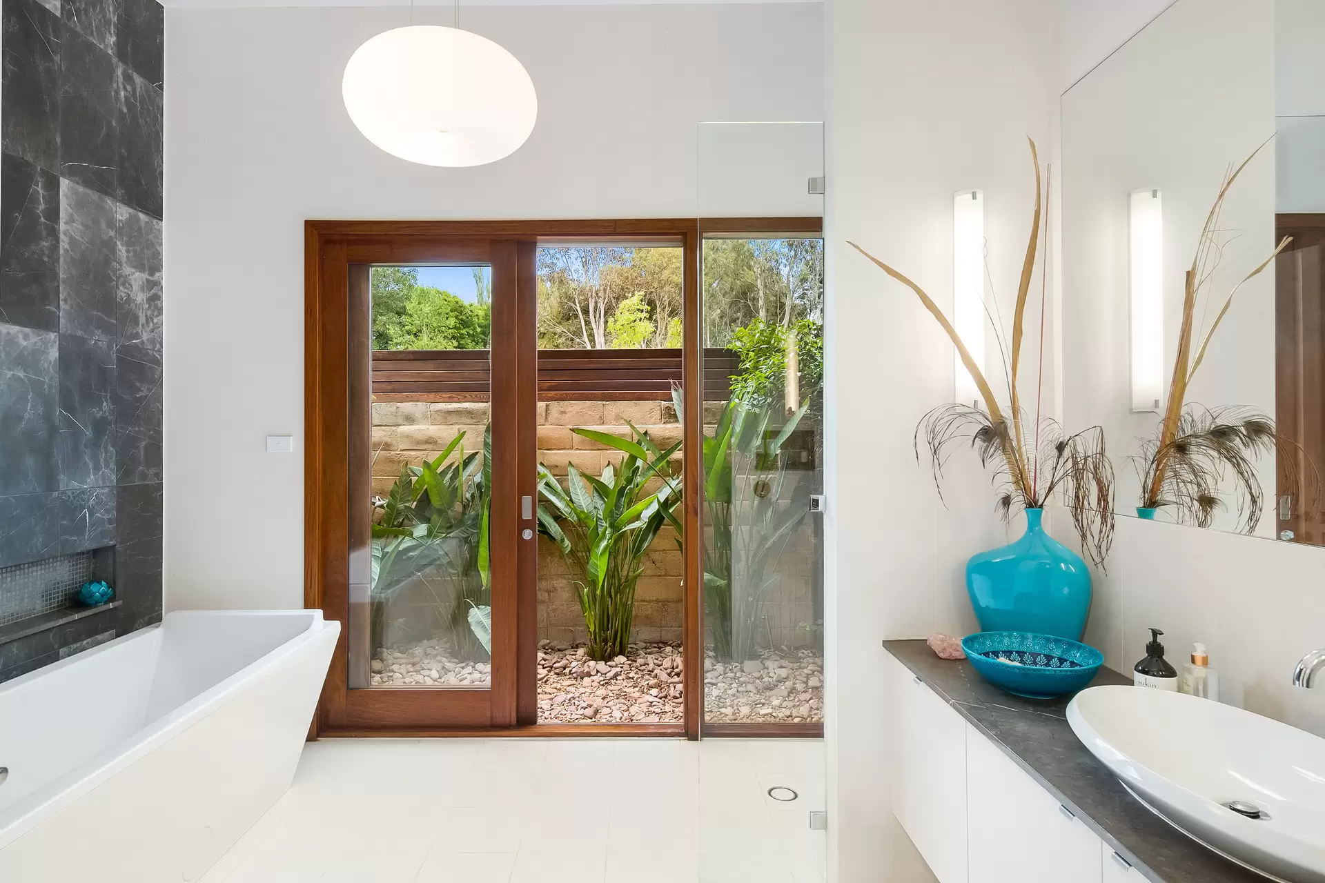 185 Ringwood Road, Exeter Sold by Drew Lindsay Sotheby's International Realty - image 17