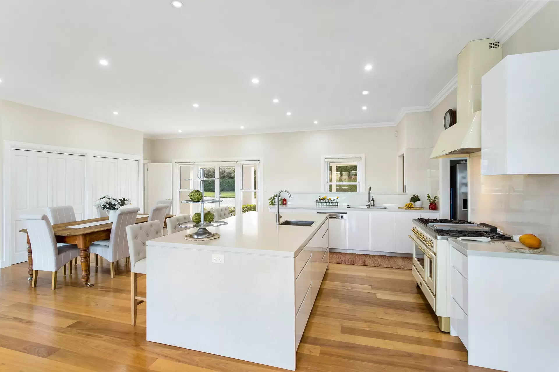 550 Oxleys Hill Road, Berrima Sold by Drew Lindsay Sotheby's International Realty - image 2