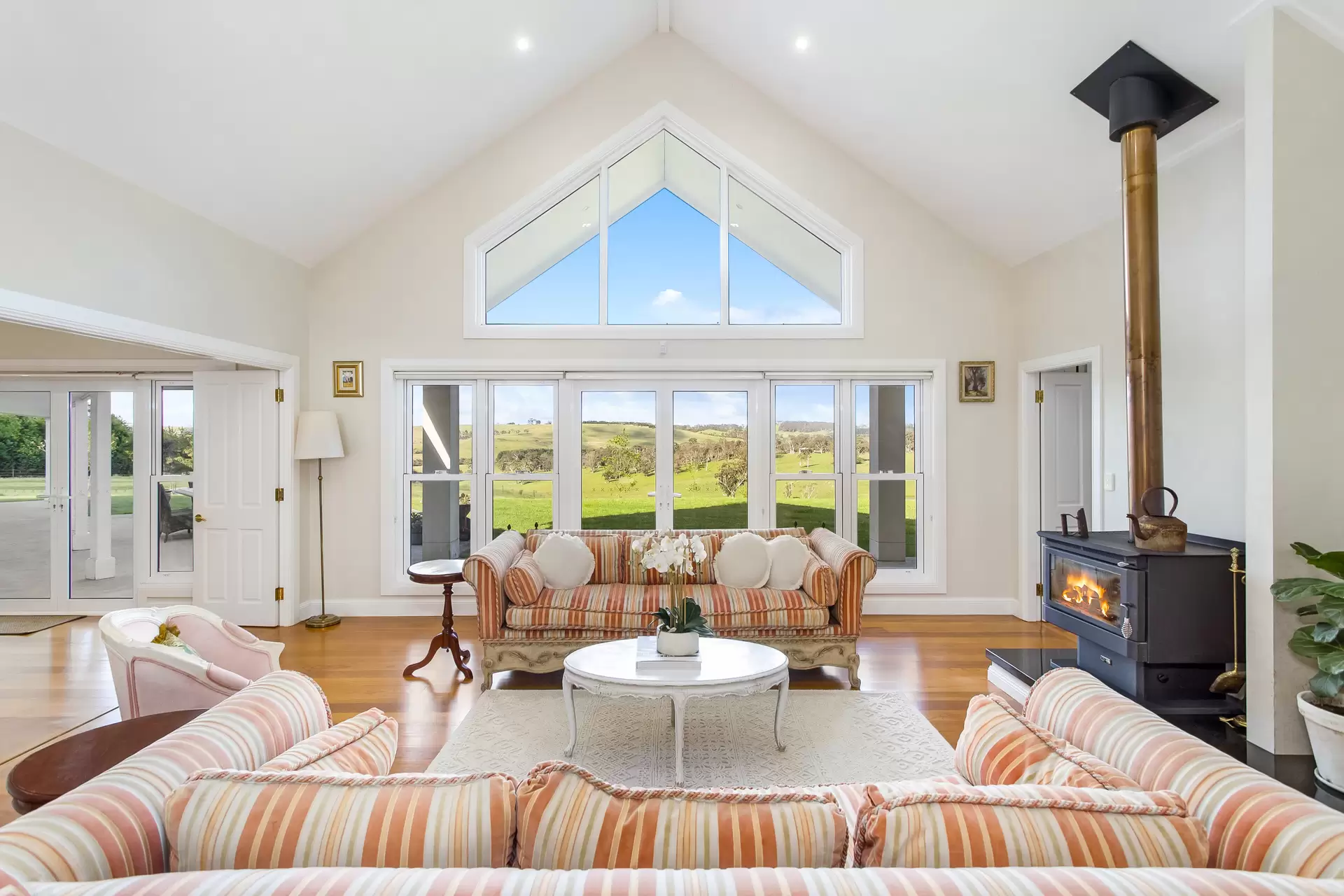 550 Oxleys Hill Road, Berrima Sold by Drew Lindsay Sotheby's International Realty - image 6