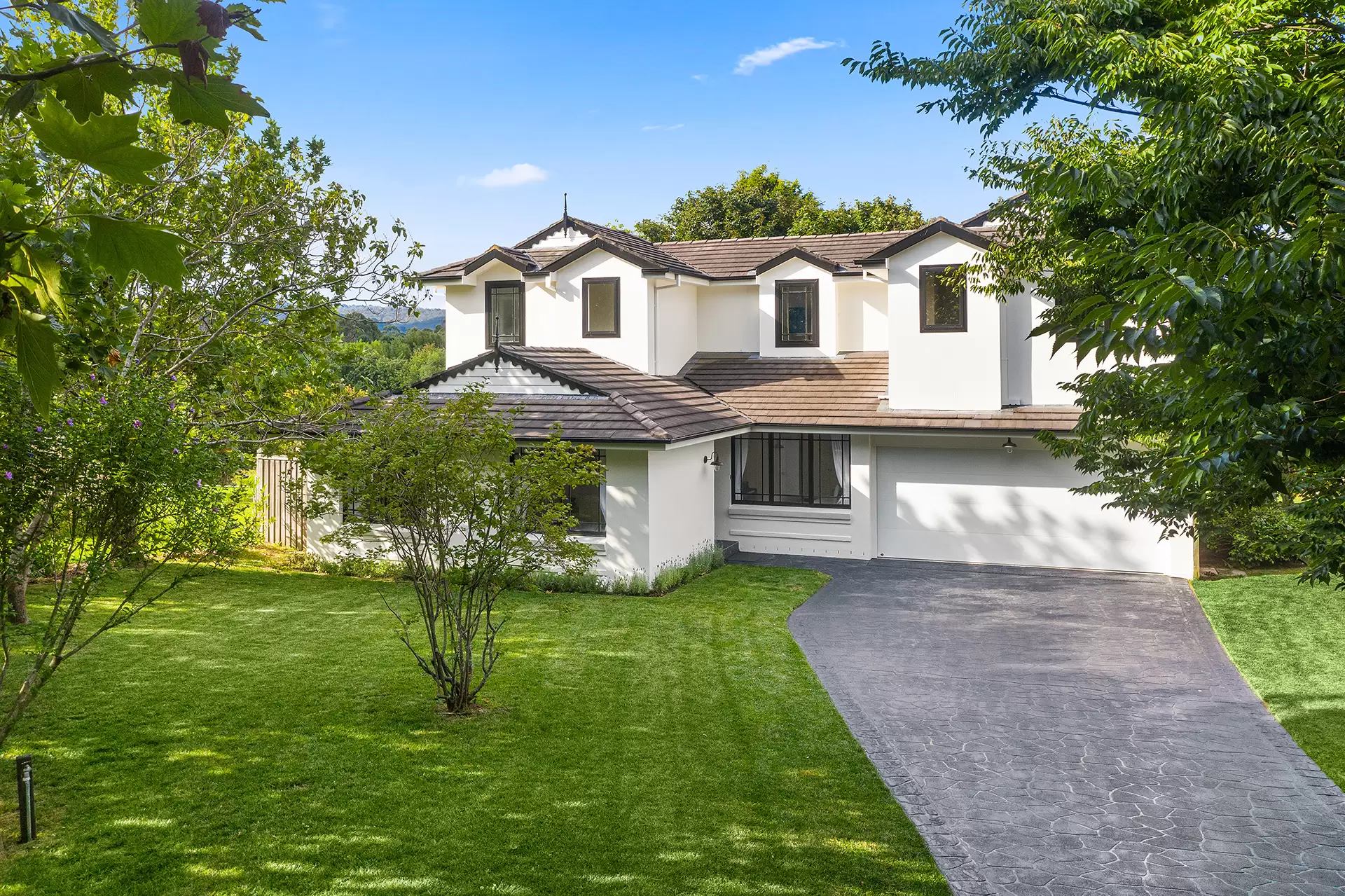 11 Plane Tree Close, Bowral Sold by Drew Lindsay Sotheby's International Realty - image 1