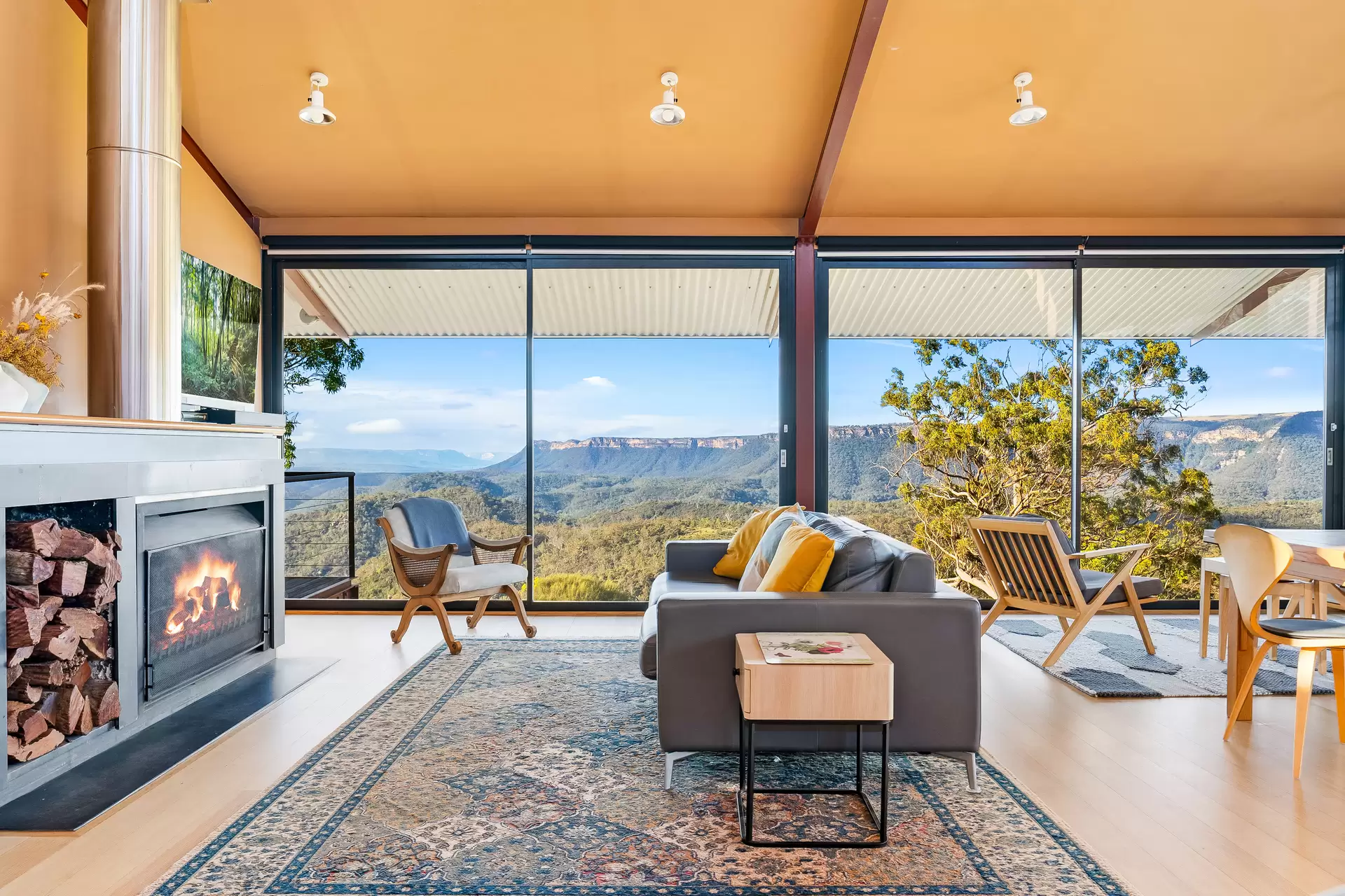 Bullio Sold by Drew Lindsay Sotheby's International Realty - image 6