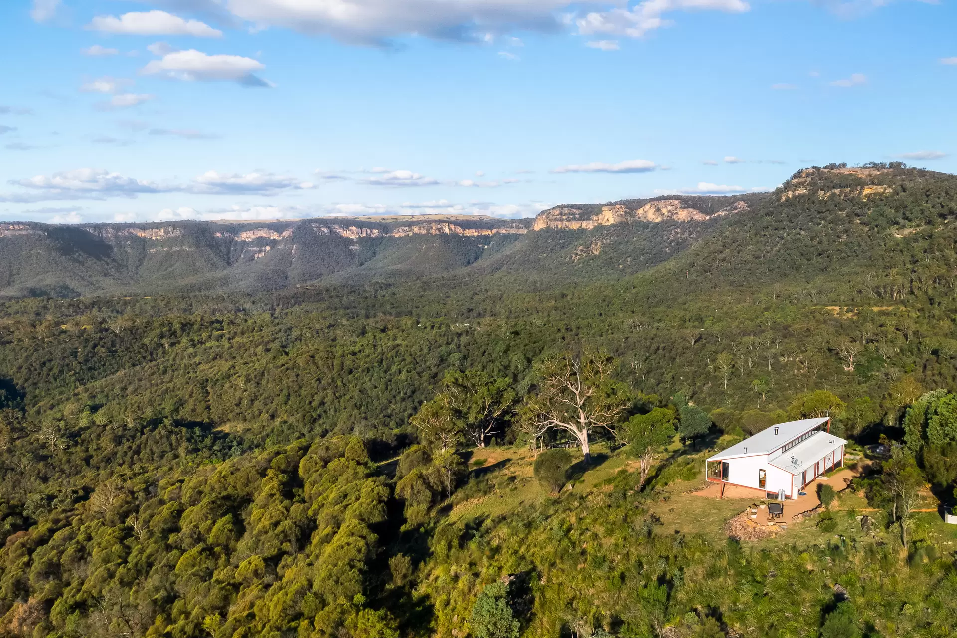 Bullio Sold by Drew Lindsay Sotheby's International Realty - image 17