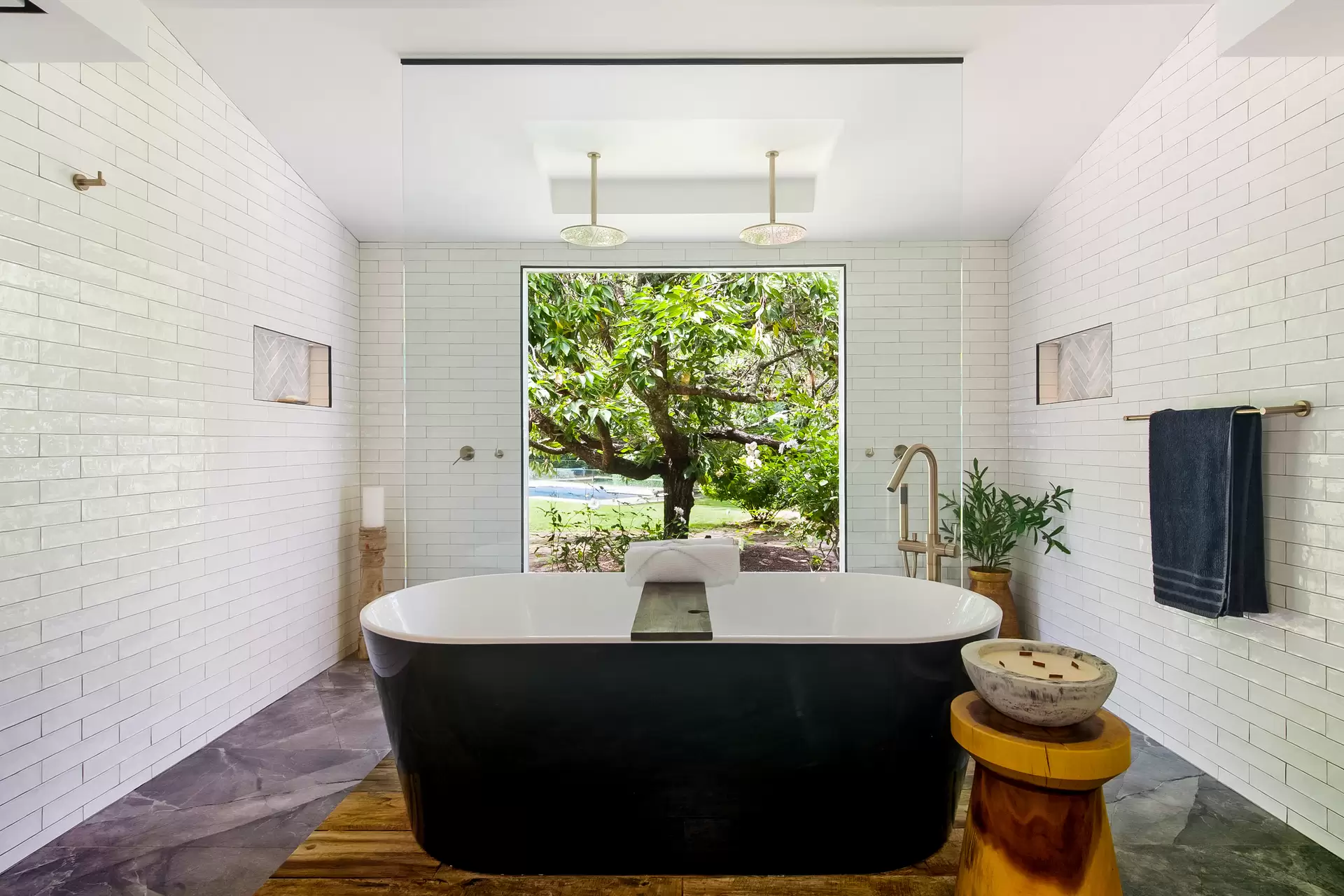 60 Middle Road, Exeter Sold by Drew Lindsay Sotheby's International Realty - image 11