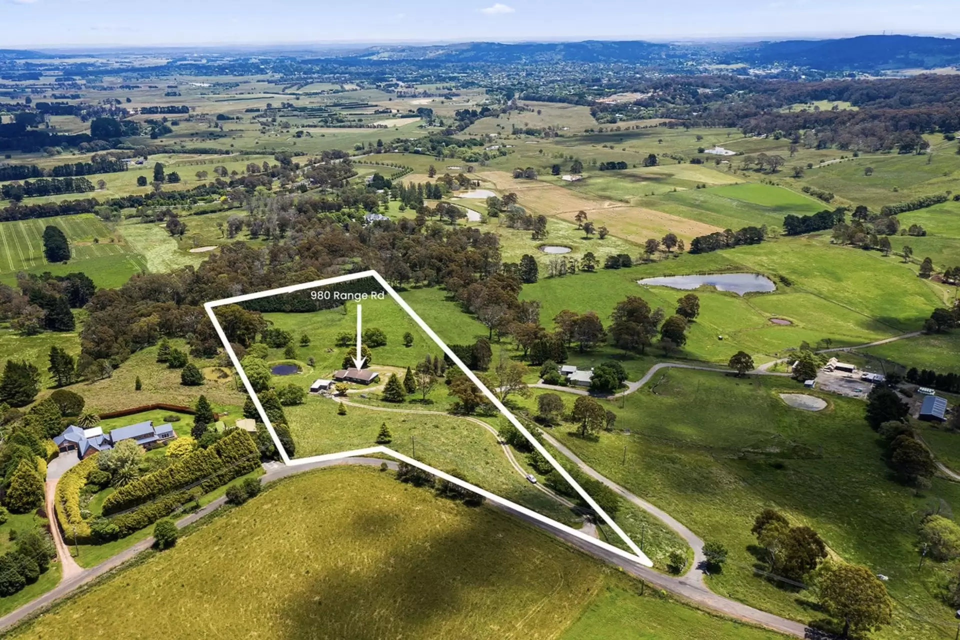 980 Range Road, Glenquarry Sold by Drew Lindsay Sotheby's International Realty - image 12
