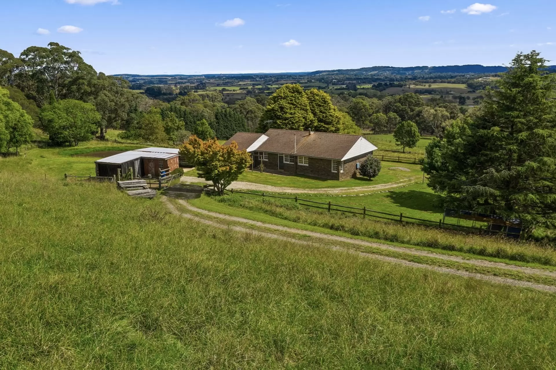 980 Range Road, Glenquarry Sold by Drew Lindsay Sotheby's International Realty - image 11