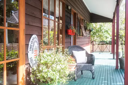 48 Burrawang Street, Robertson Sold by Drew Lindsay Sotheby's International Realty