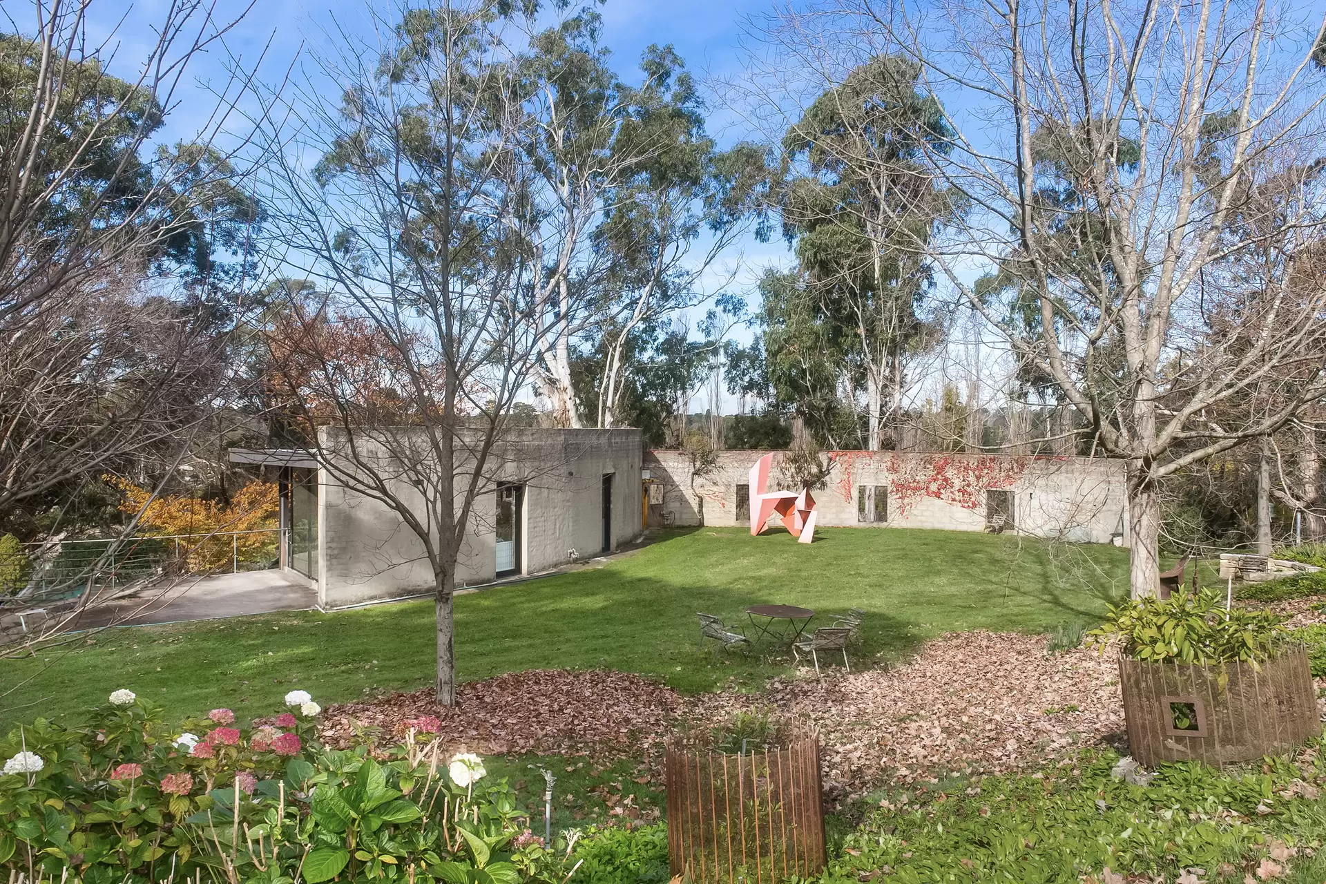 3 Parry Drive, Bowral For Sale by Drew Lindsay Sotheby's International Realty - image 2