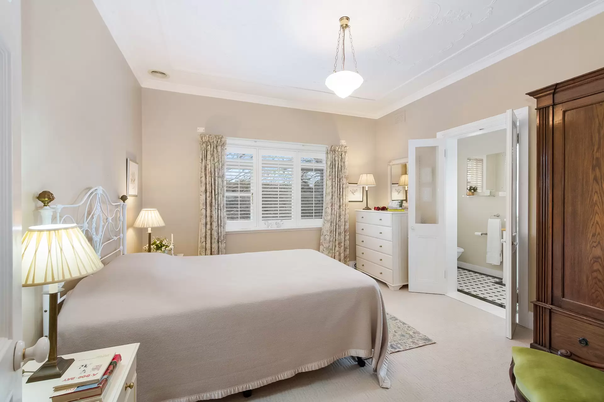 8 Wingecarribee Street, Berrima Sold by Drew Lindsay Sotheby's International Realty - image 11