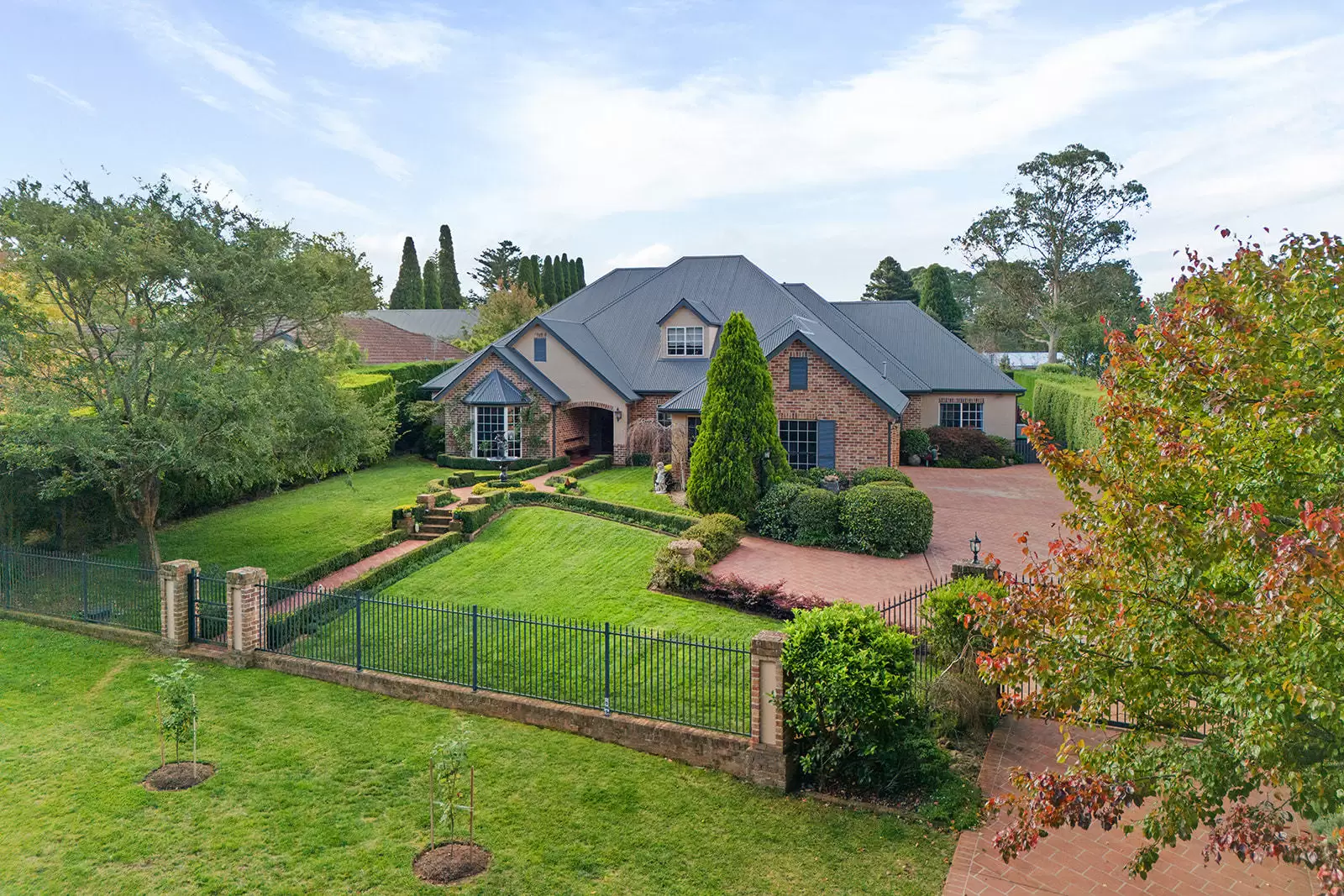 10b Osborne Road, Burradoo Sold by Drew Lindsay Sotheby's International Realty - image 1