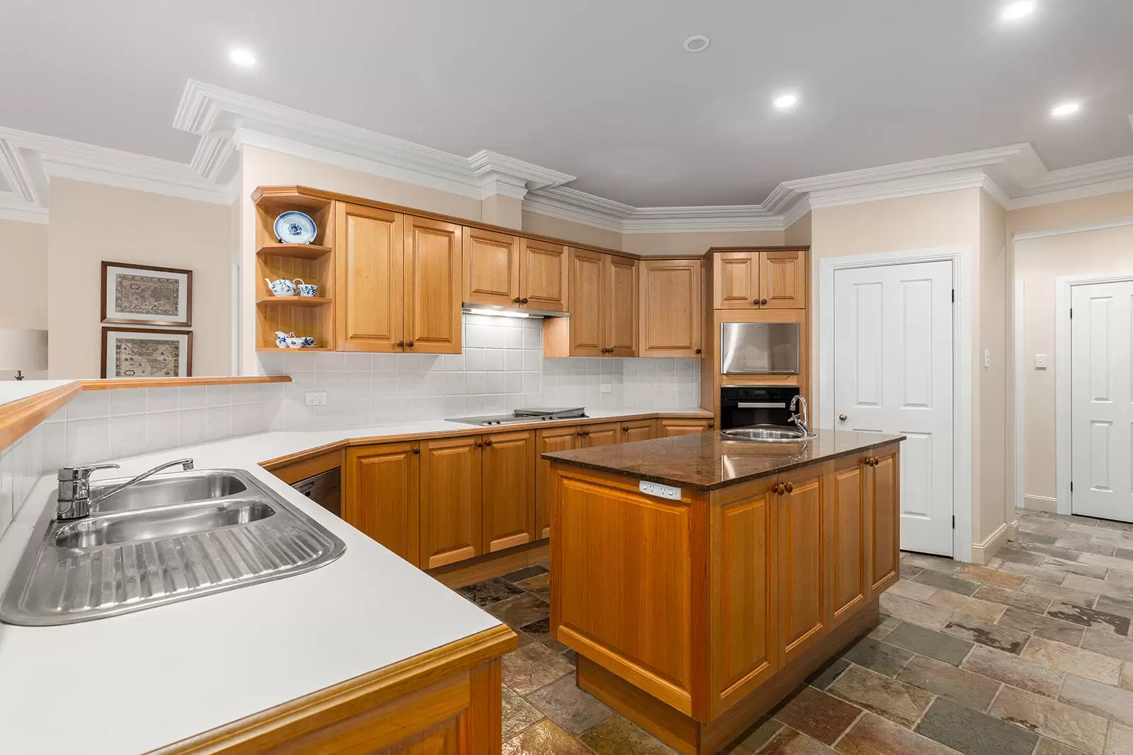 5 Carisbrooke Row, Bowral Sold by Drew Lindsay Sotheby's International Realty - image 8