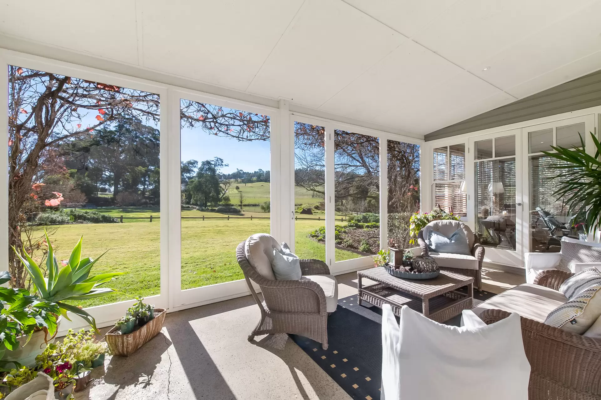 75 Spring Hill Road, Woodlands Sold by Drew Lindsay Sotheby's International Realty - image 8