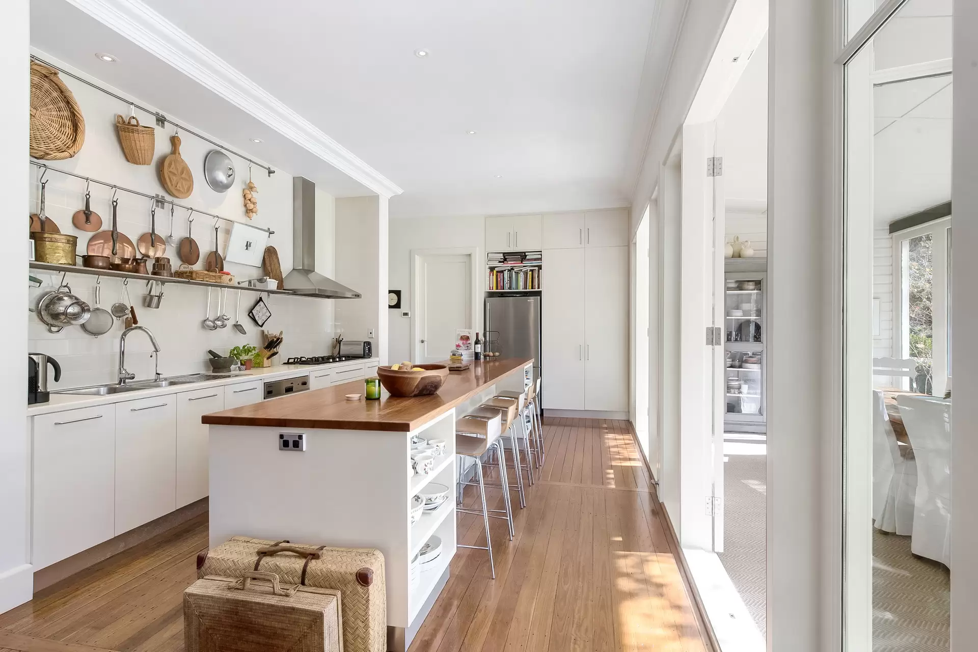 75 Spring Hill Road, Woodlands Sold by Drew Lindsay Sotheby's International Realty - image 5