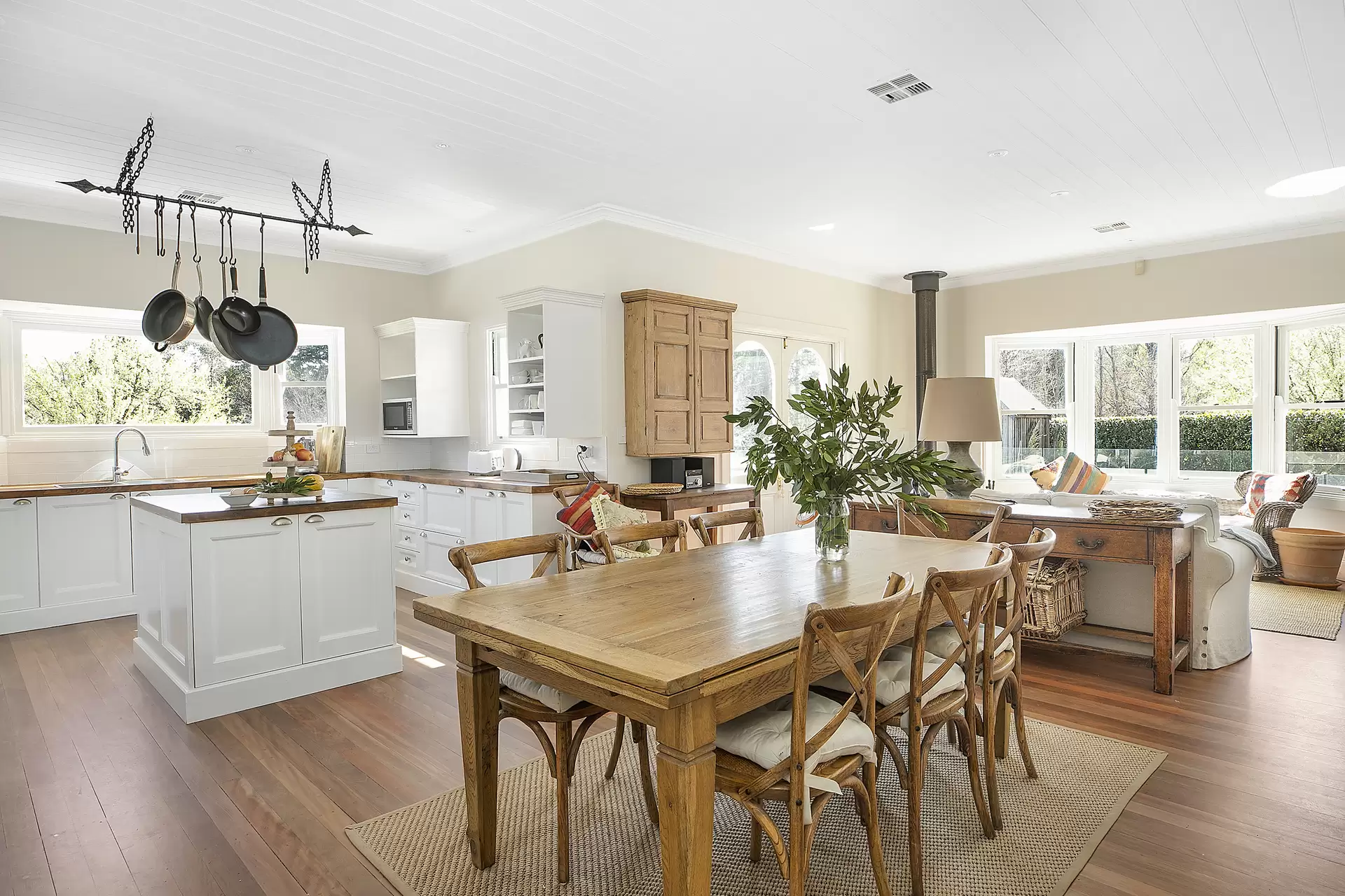 166 Sproules Lane, Glenquarry Sold by Drew Lindsay Sotheby's International Realty - image 5
