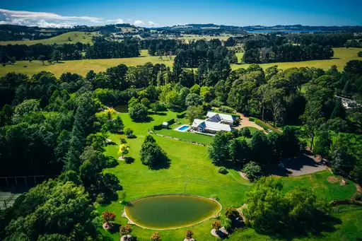 166 Sproules Lane, Glenquarry Sold by Drew Lindsay Sotheby's International Realty